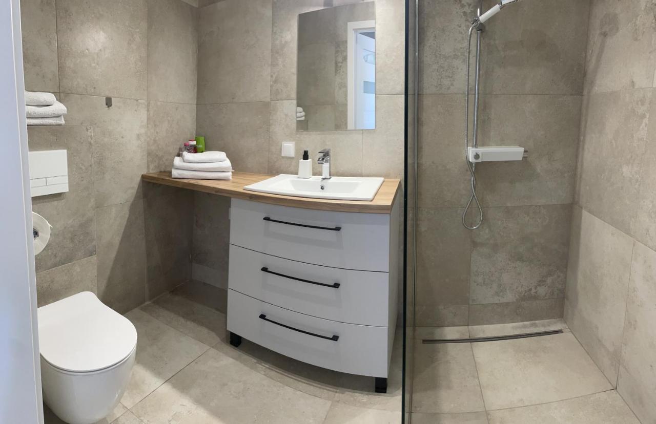 Apartament Wiczlino Teczowa グディニャ エクステリア 写真